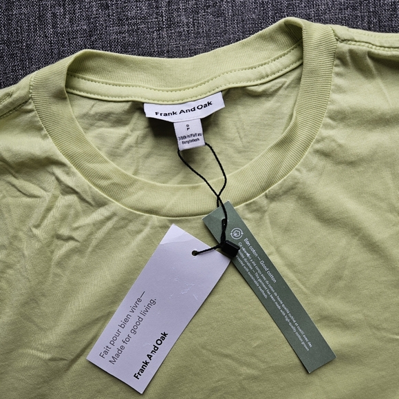 Frank and Oak t-shirt - Picture 4 of 5